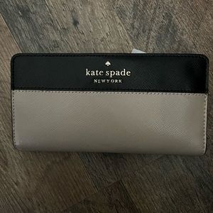 NWT Kate spade slimbfold wallet